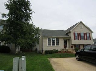 302 Kinross Dr, Newark, DE 19711