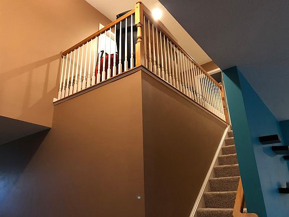 5th image of 5923 Marsh Cir
