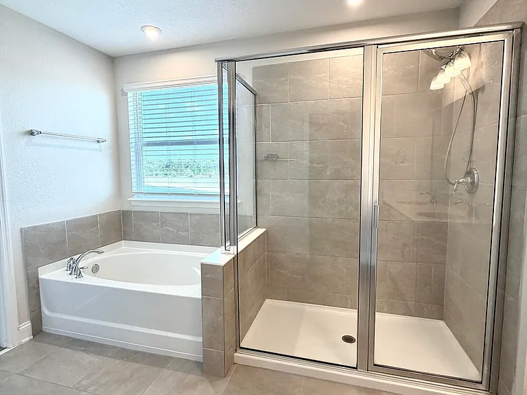 12959 Holsinger Blvd — Photo 25