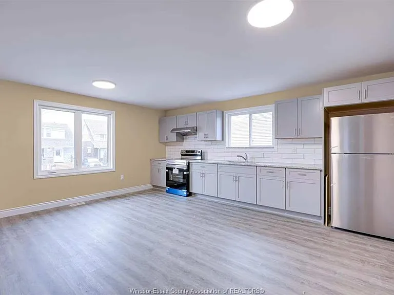 653 Bridge Ave — Photo 2