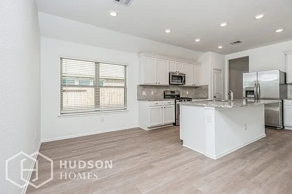 215 Temple Memorial Dr — Photo 6