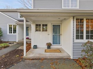 15 Willow Brook Dr #15, Glastonbury, CT 06033