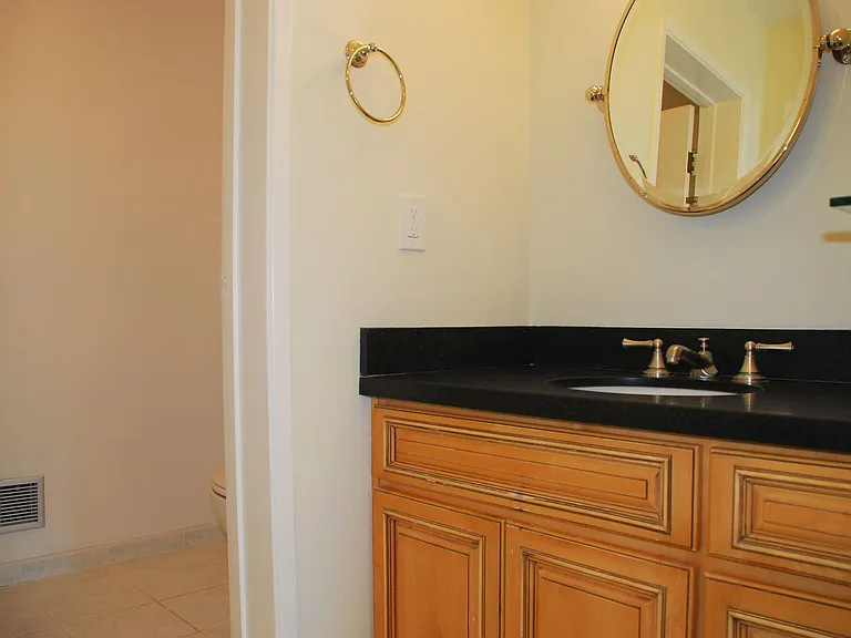 71 Prince Royal Dr — Photo 24