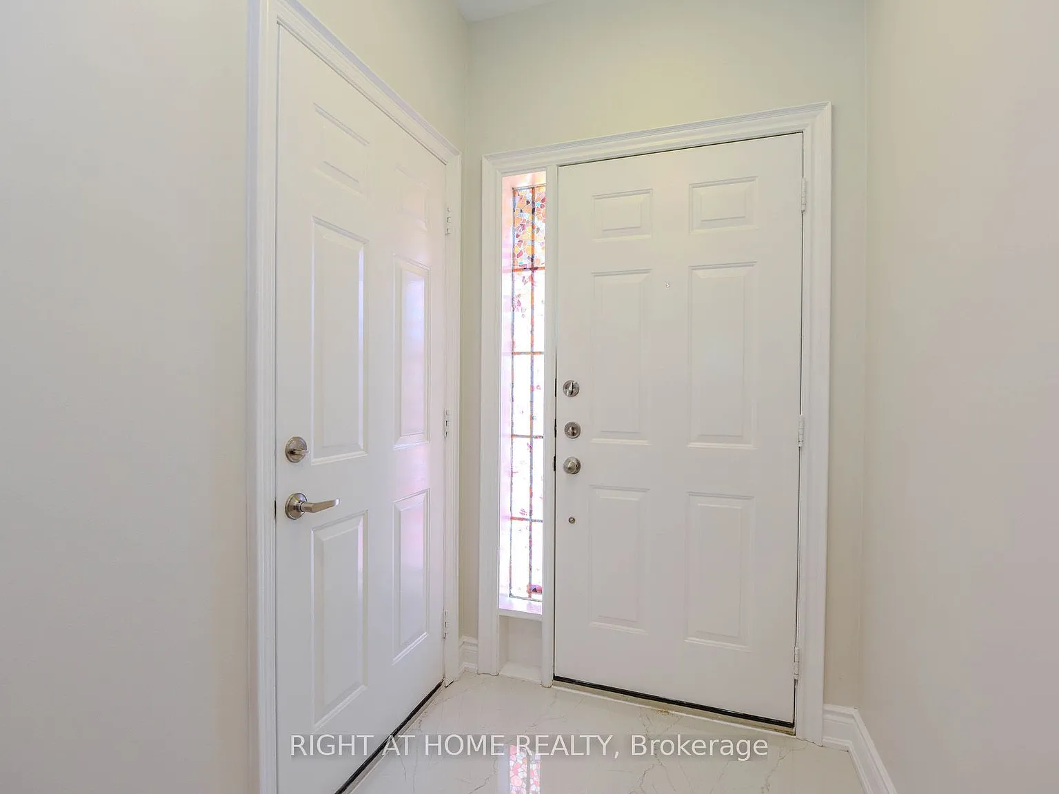 4 bed, $3,950 — Photo 4