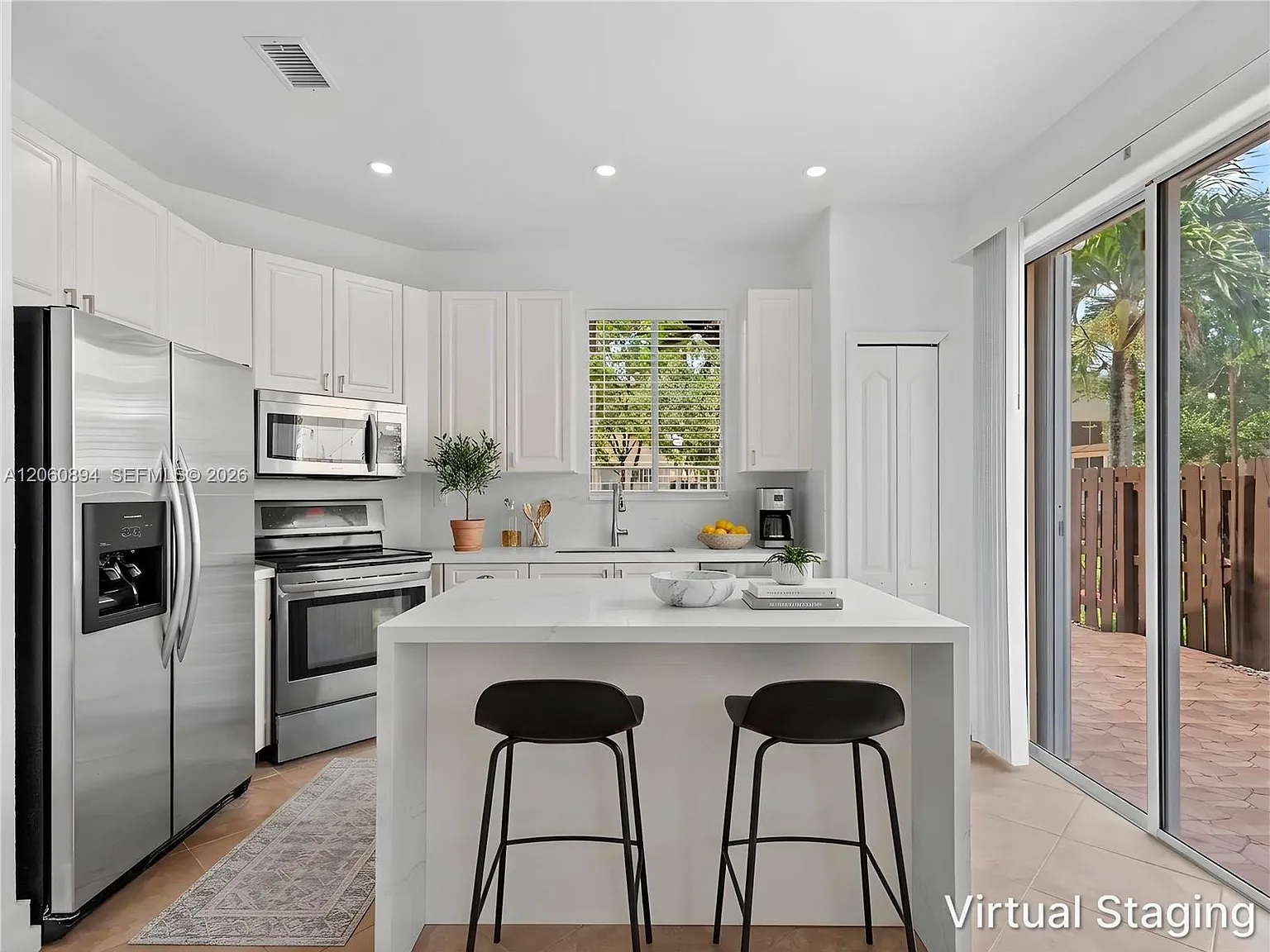 Doral Southeast Patio-Hom — Photo 1