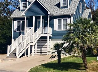922 Salt Pl, Murrells Inlet, SC 29576
