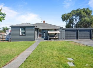 408 W Loop Dr, Moses Lake, WA 98837