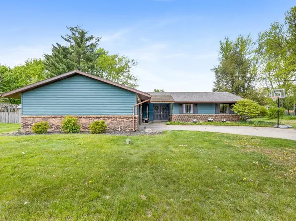 15363 Montecito Dr, Granger, IN 46530