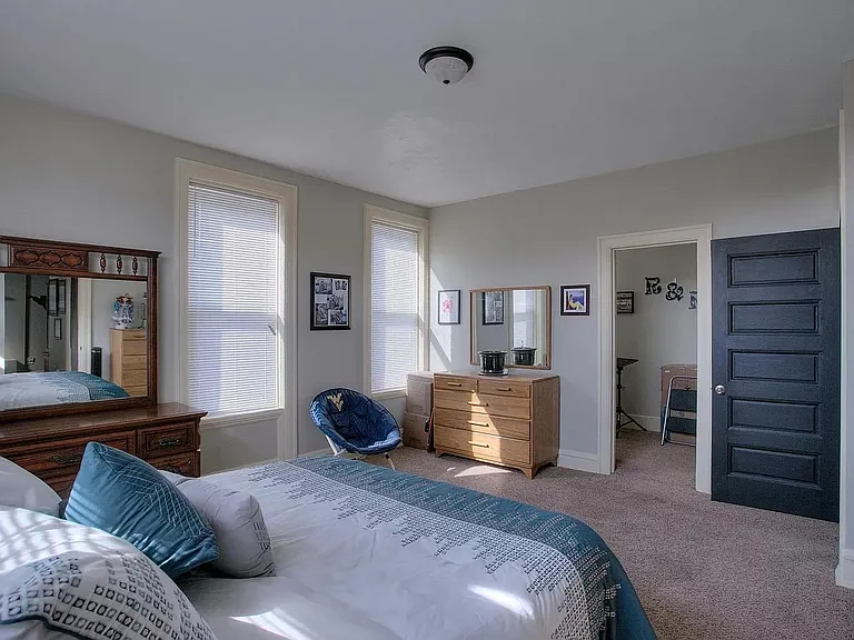 1102 S 30th Ave — Photo 16