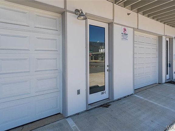 5th image of 1004 Oak Ave #102