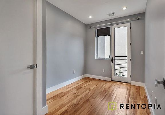 4th image of 679 Grand St #5C
