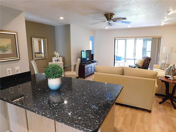 3rd image of 2538 Oakleaf Ln #33B