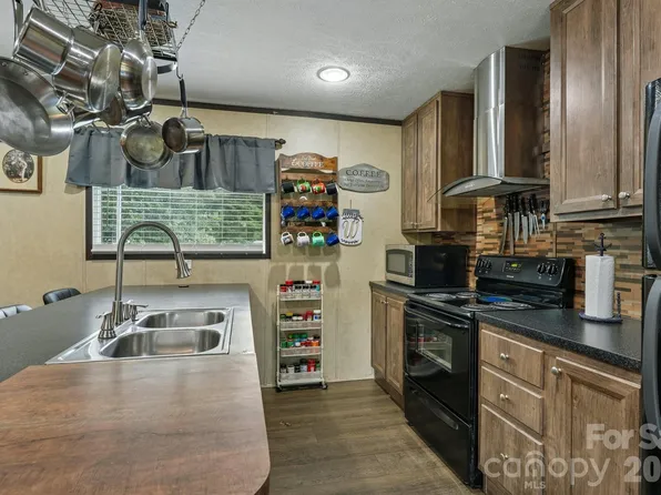 3443 Meldonna Dr, Maiden, NC 28650