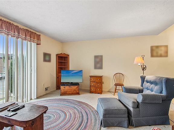 5th image of 8 High Gate Trl APT 1