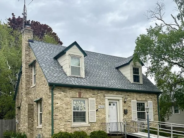 7922 28th AVENUE, Kenosha, WI 53143