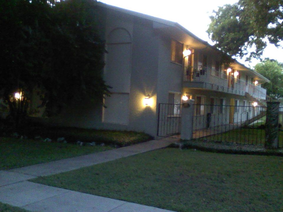 1st image of 201 Grove Pl APT 8
