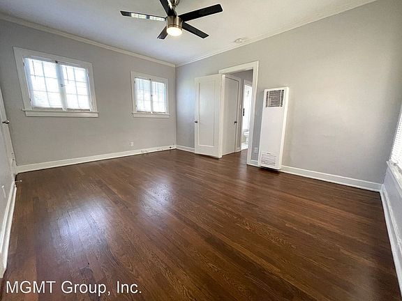 2nd image of 832 N Poinsettia Pl #11315330