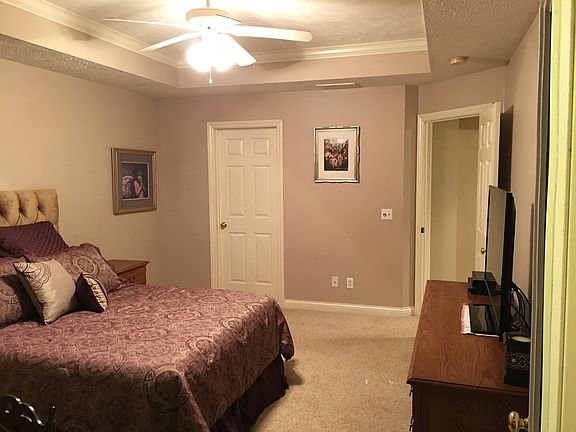 4th image of 11801 Lobo Ct