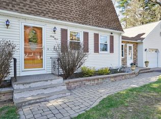 63 Country Club Dr, Westfield, MA 01085