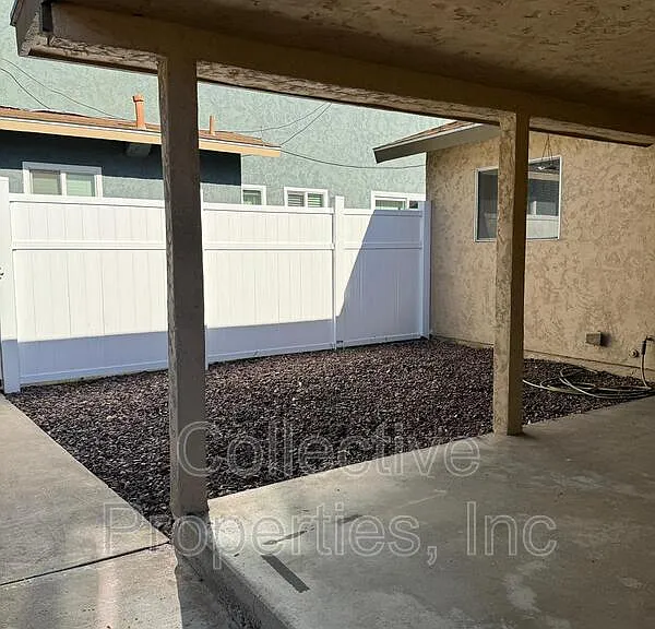 1141 Granger St — Photo 11