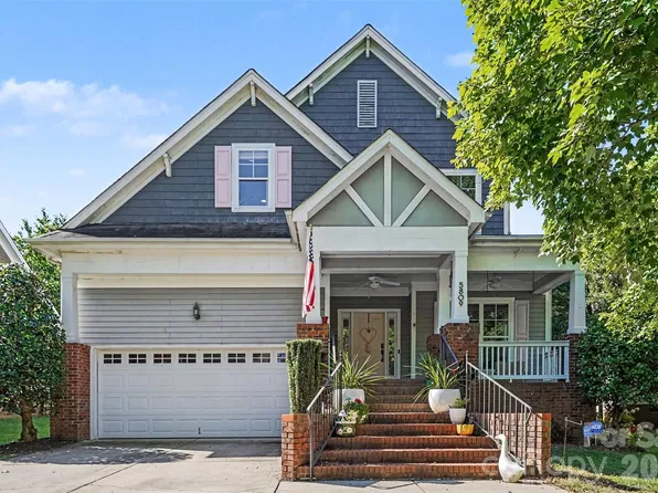 5809 Mantario Dr, Charlotte, NC 28269
