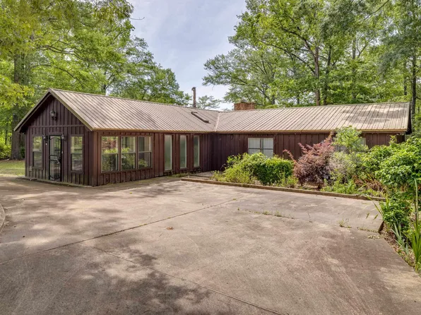 1315 Scotts Hideaway Rd, Farmerville, LA 71241