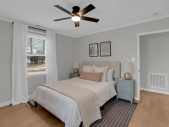 3rd image of 254 Vallejo Cir APT B