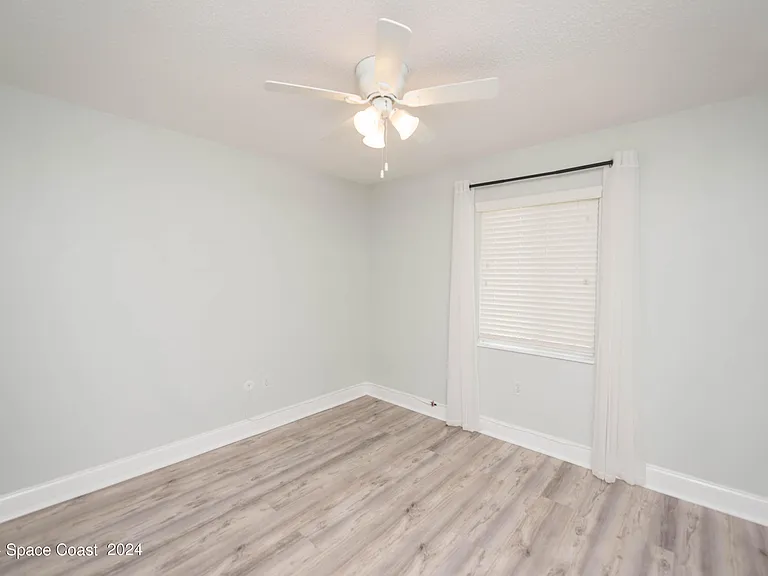 300 Nora Ave — Photo 20