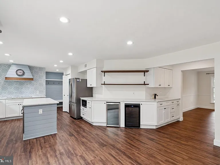 1291 Mason Mill Ct — Photo 7