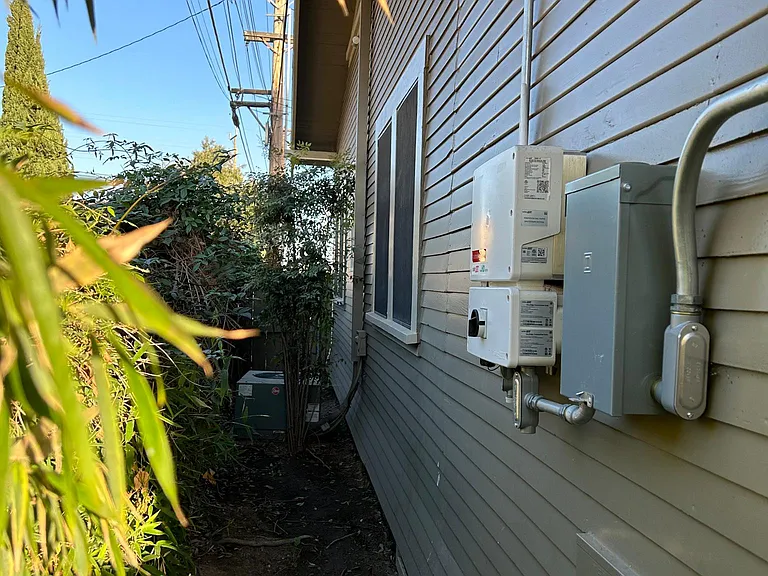 4320 Iowa St — Photo 14