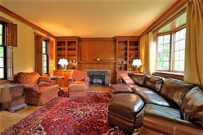 3rd image of 2141 Woodmont Dr