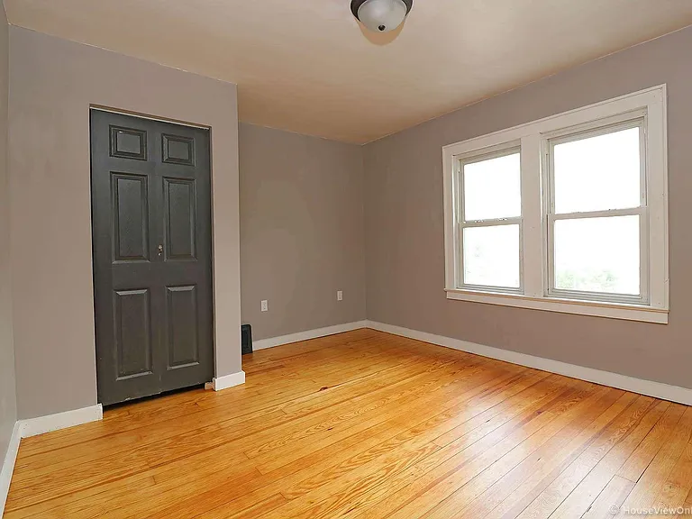 1435 Rose St — Photo 11