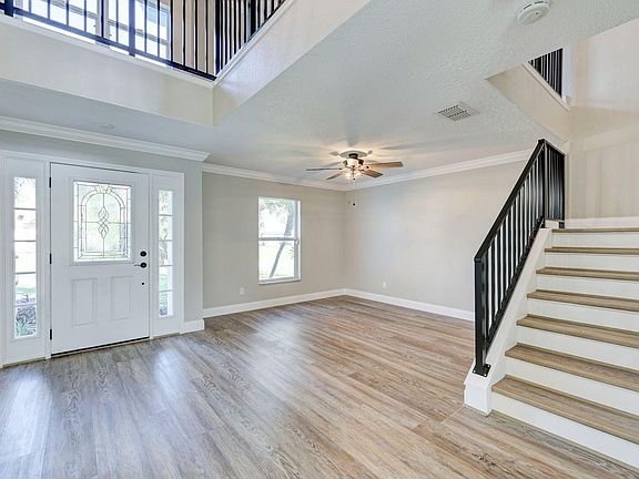 3rd image of 2113 SW Gailwood Street