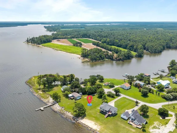 1016 Paradise Drive, Havelock, NC 28532