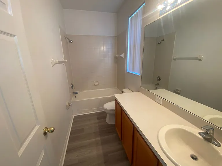 1239 Dunbrooke St — Photo 28