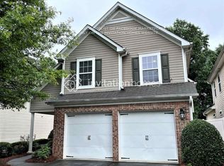 377 Highland Falls Dr, Hiram, GA 30141
