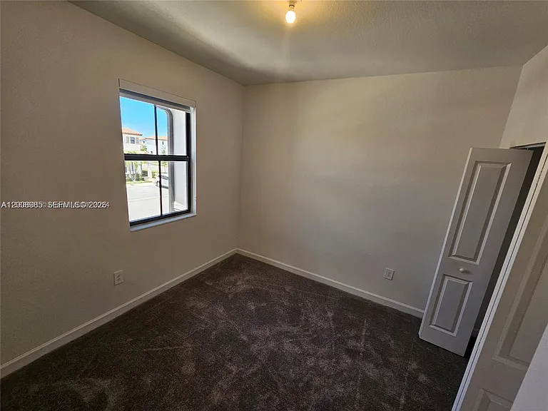 11816 SW 247th Ter — Photo 17