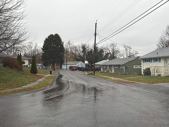 4th image of 1205 Augusta Ave