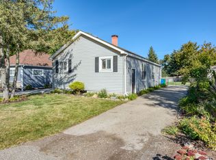 1724 Harry St, Commerce Township, MI 48382