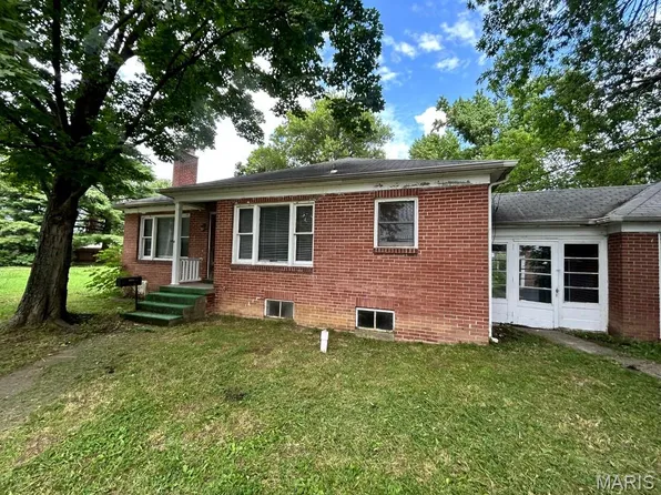 219 E Lyons St, Marissa, IL 62257