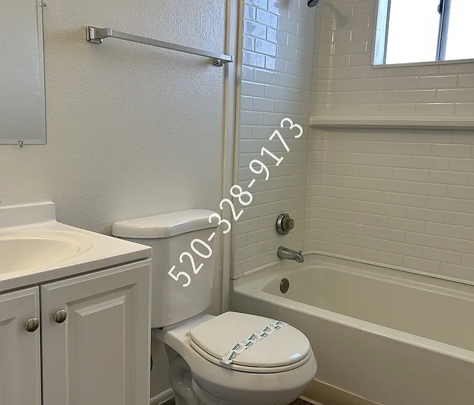 507 E Jacinto St — Photo 13