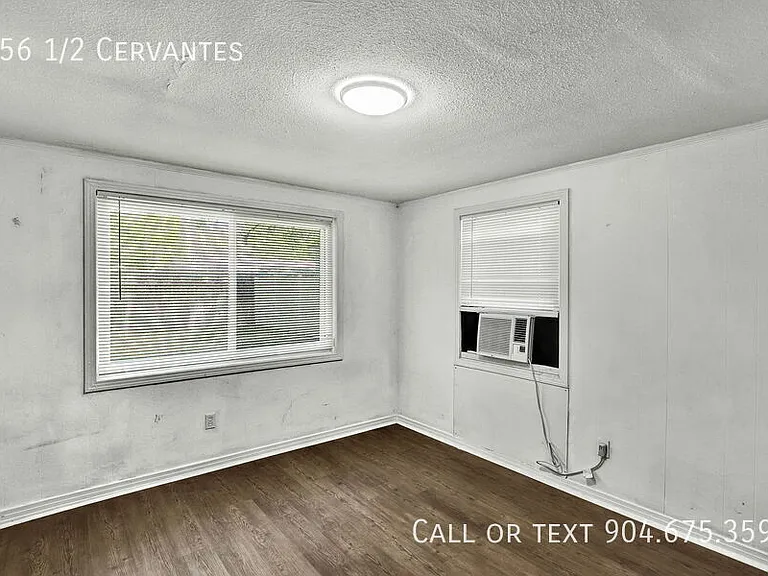 256 1/2 Cervantes Ave — Photo 12