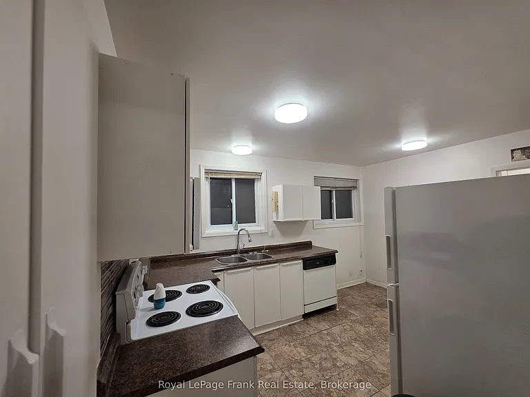 813 Zator Ave — Photo 19