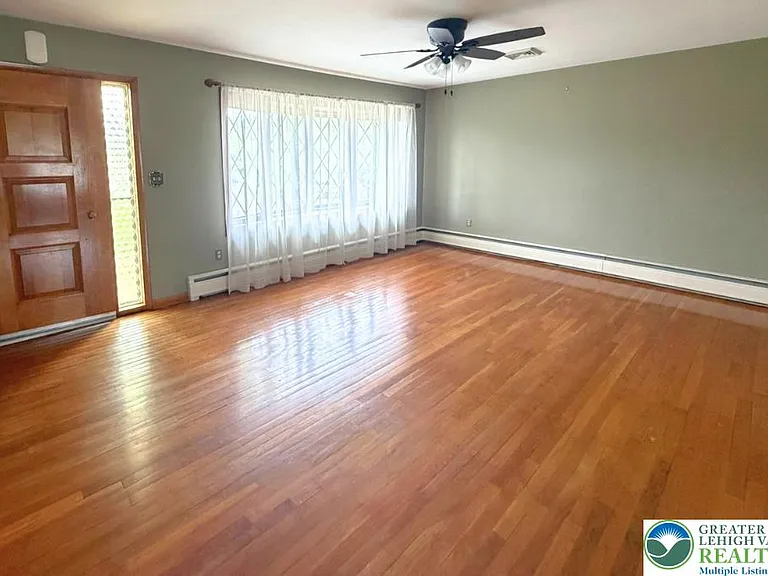 510 Zucksville Rd — Photo 4