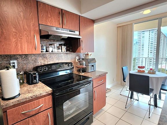 3rd image of 290 174th St APT 1217