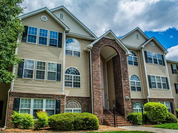 624 Ivy Glen Dr, Winston Salem, NC 27127