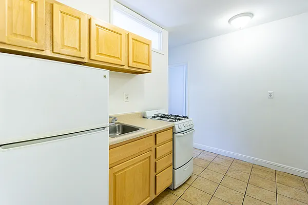 Rented by Compass | media 21