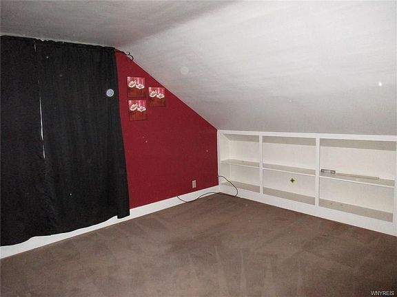 2nd image of 486 Hewitt Ave #2