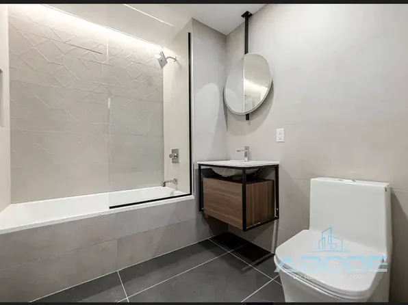 152 Lenox Road image 4 of 11