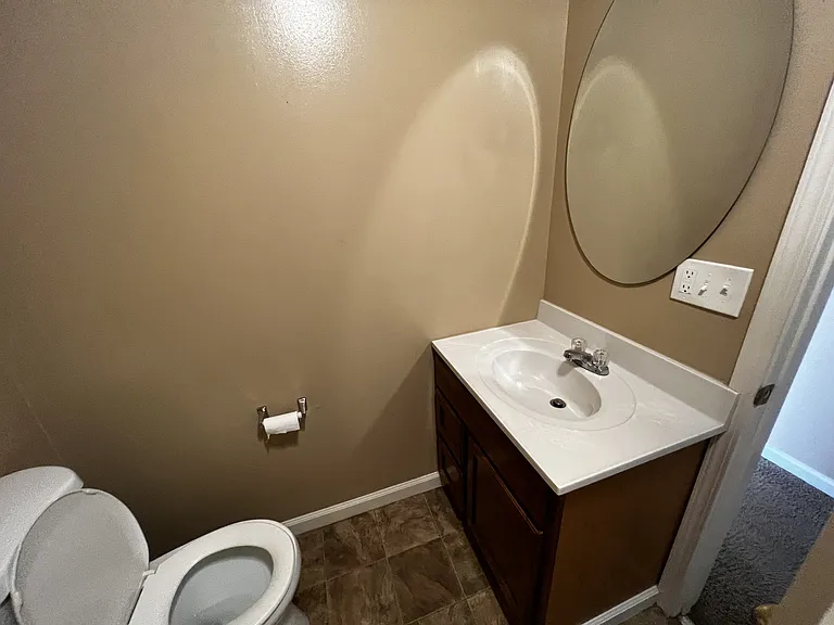 1625 Court Dr #A — Photo 12